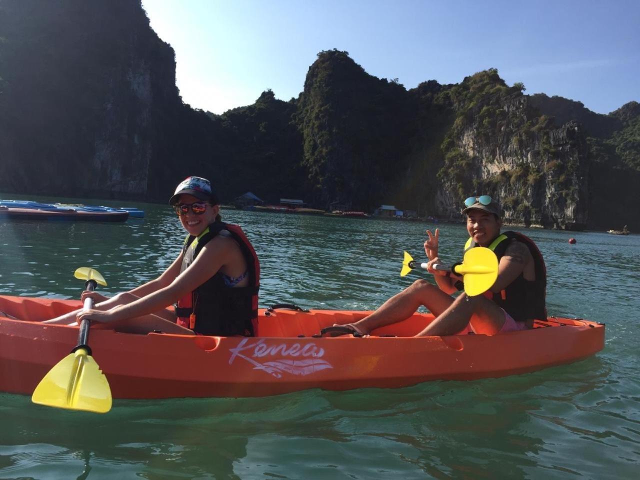Hotel Renea Cruises Halong à Hạ Long Extérieur photo
