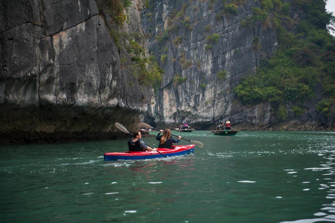Hotel Renea Cruises Halong à Hạ Long Extérieur photo